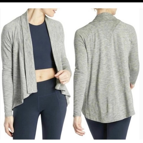 Athleta Nirvana Wear Two Ways Wrap size M - Picture 1 of 7